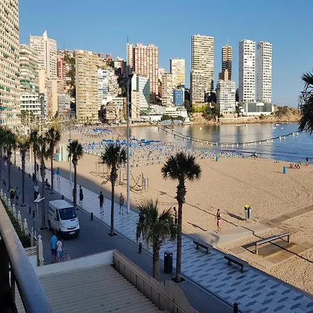 Primera Linea-apt De 2 Hab- 4-6 Pers -wifi -aire Acond- Parking Opcionable Extra * Benidorm