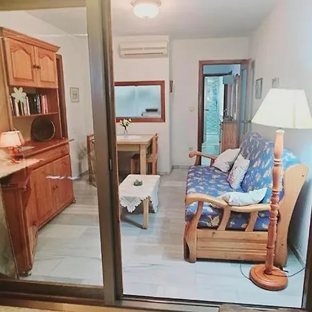 Primera Linea-apt De 2 Hab- 4-6 Pers -wifi -aire Acond- Parking Opcionable Extra Benidorm