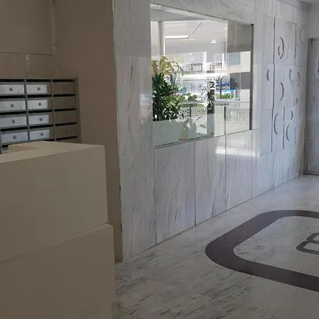Appartamento Primera Linea-apt De 2 Hab- 4-6 Pers -wifi -aire Acond- Parking Opcionable Extra